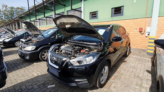 LOTE 063 Nissan Kicks 1.6 SV CVT (Flex) 